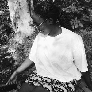 Meet your Posher, Niwezina peace